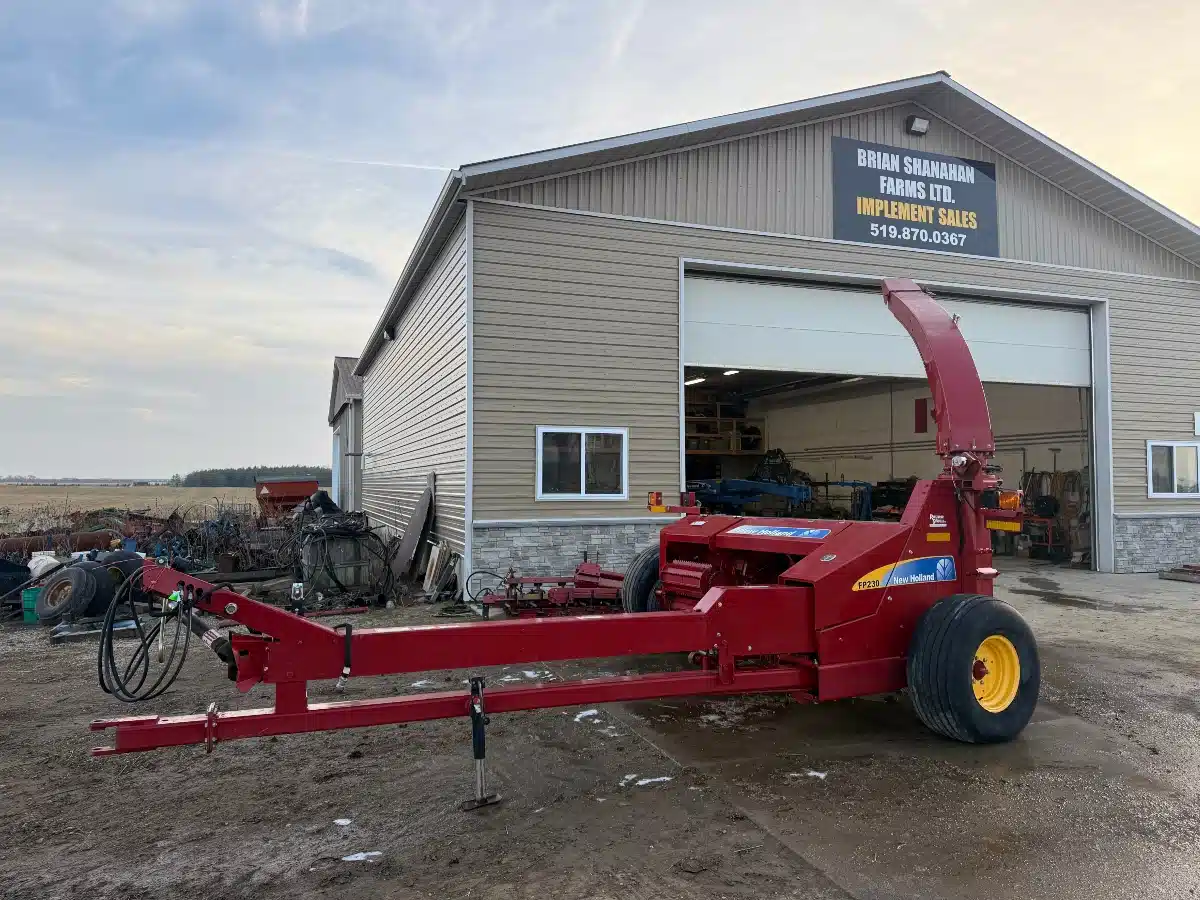 Gallery image 1 for 2010 New Holland FP230 Forage Harvester