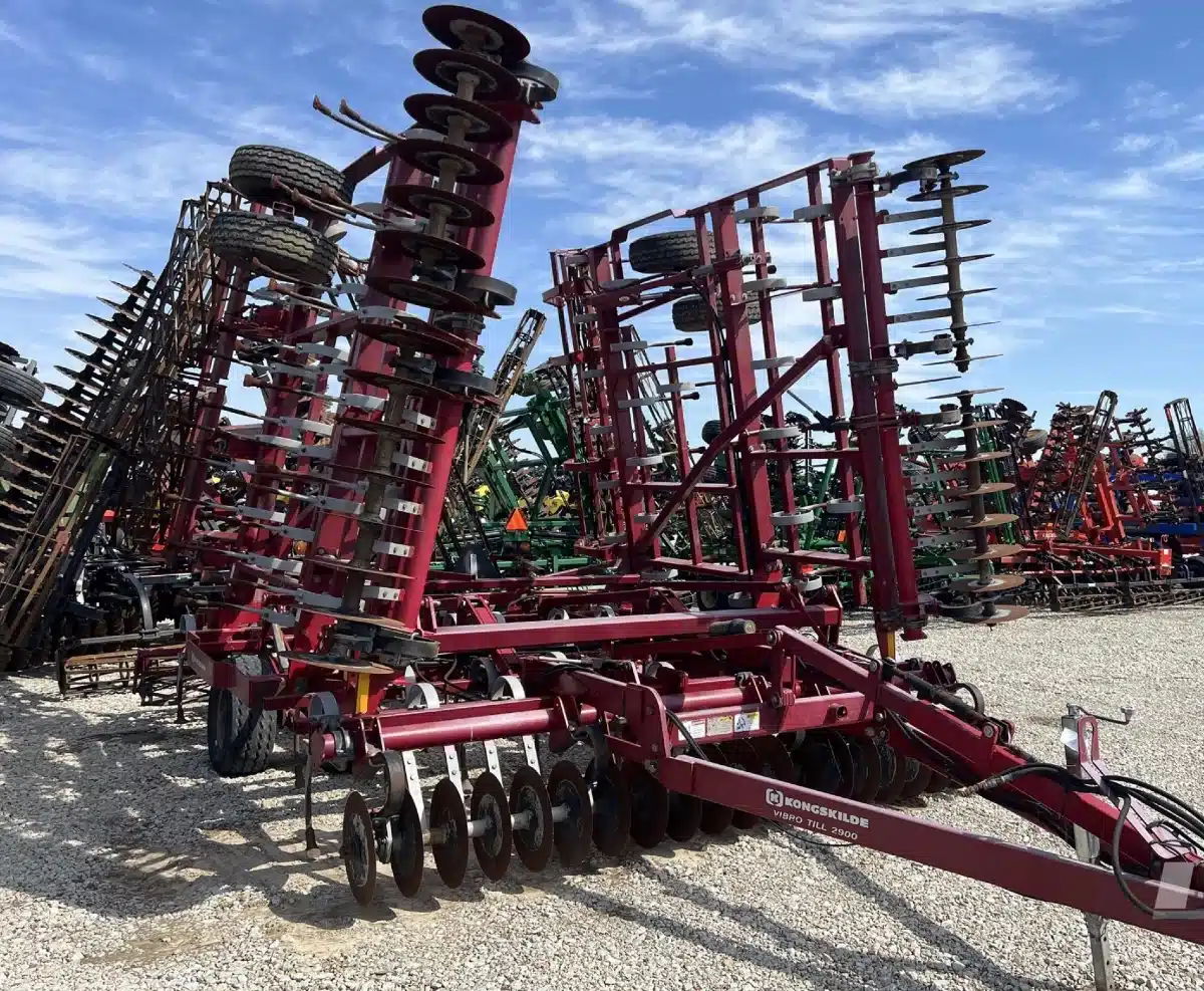 Gallery image 2 for Used Kongskilde 2950 Cultivator