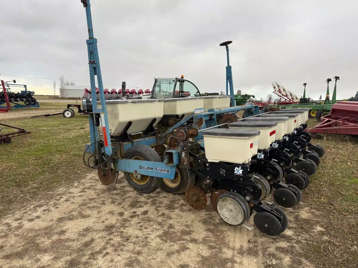 Used Kinze 2000 Planter