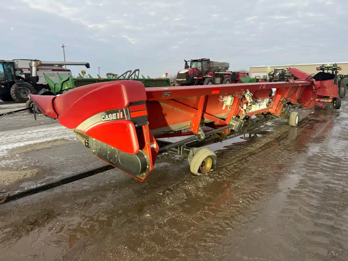 Gallery image 1 for 2011 Case IH 3412 Header - Row Crop