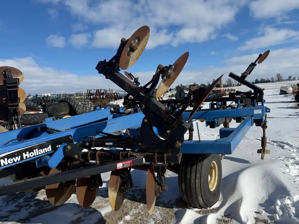 Gallery image 2 for 2008 Case IH ECOLO-TIGER 730C Disc Ripper