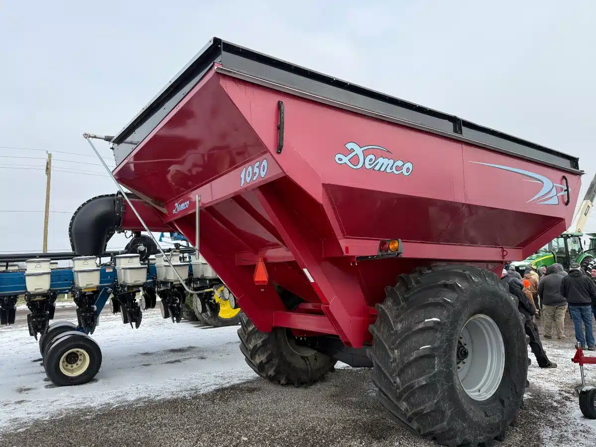Gallery image 2 for Demco 1050 Grain Cart