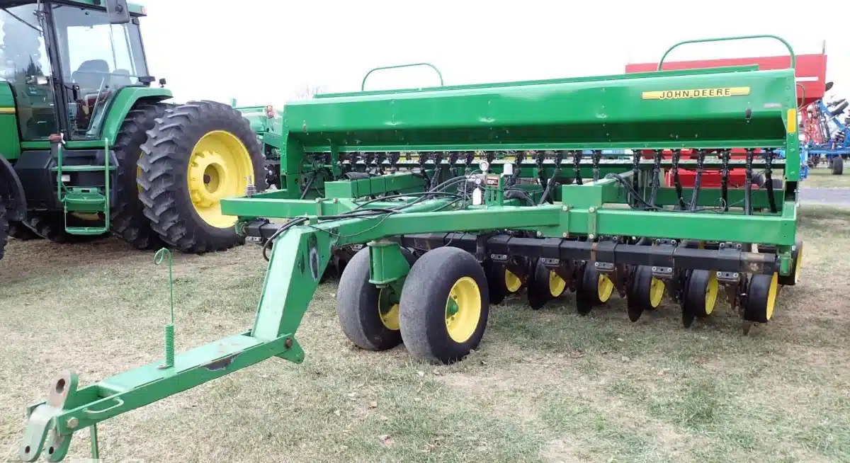 Gallery image 2 for 1996 John Deere 750 Drill