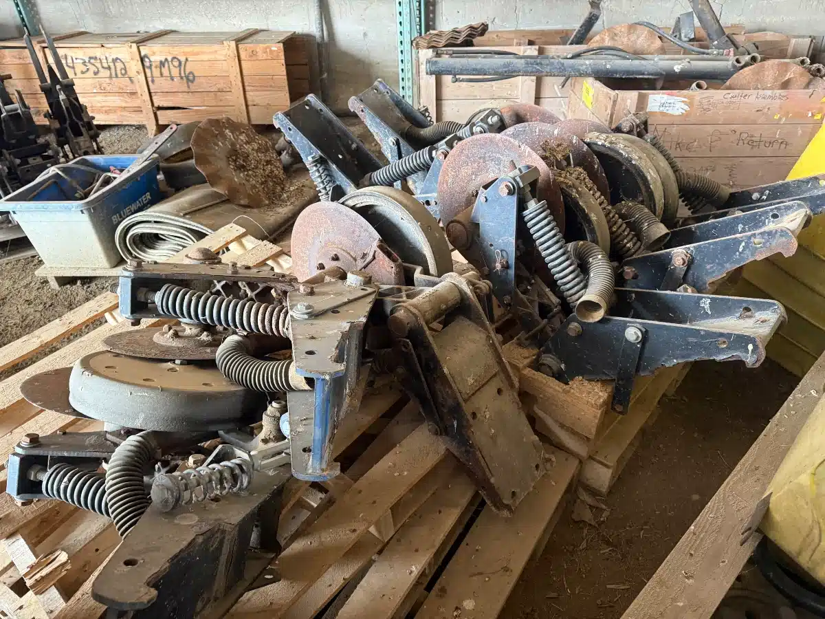 Gallery image 2 for 2008 Kinze 3600 Parts New-Used