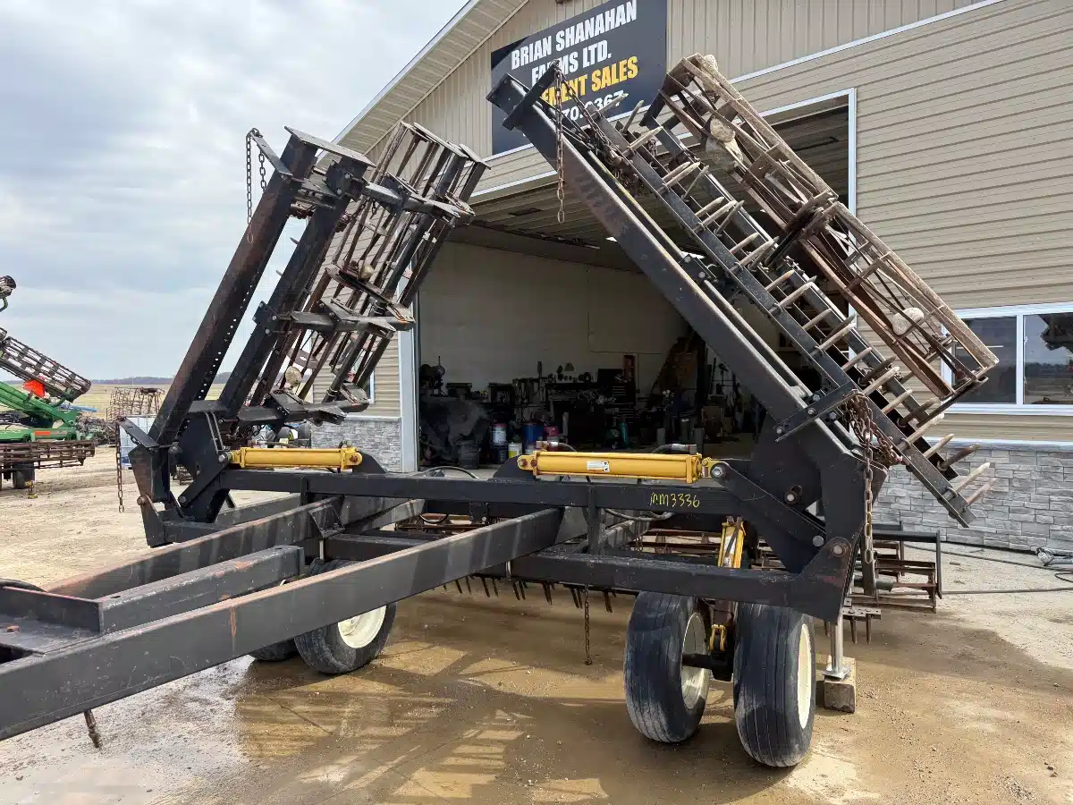 Gallery image 1 for Remlinger 24FT Harrow