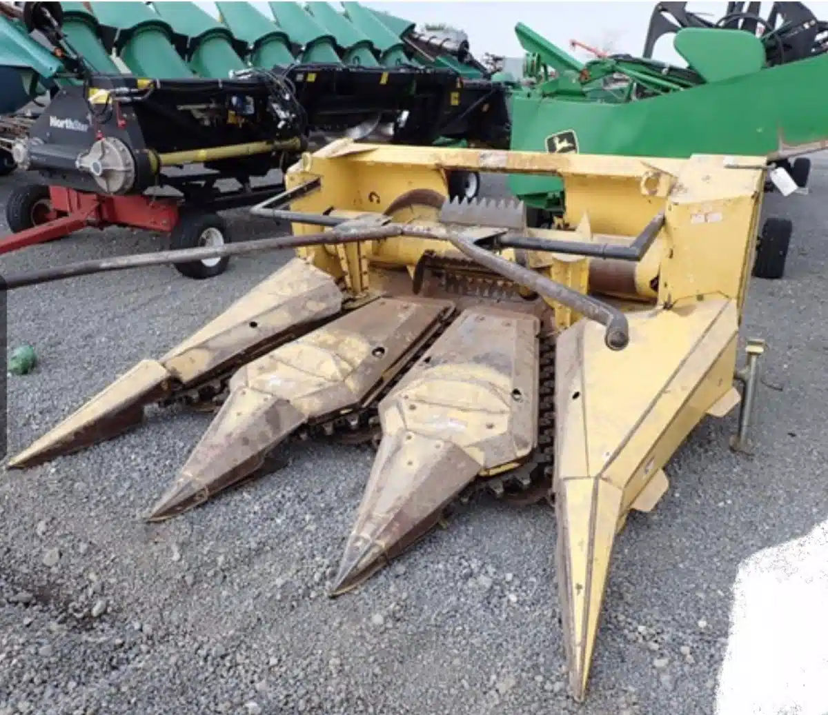 Gallery image 1 for New Holland 360N3 Header - Row Crop