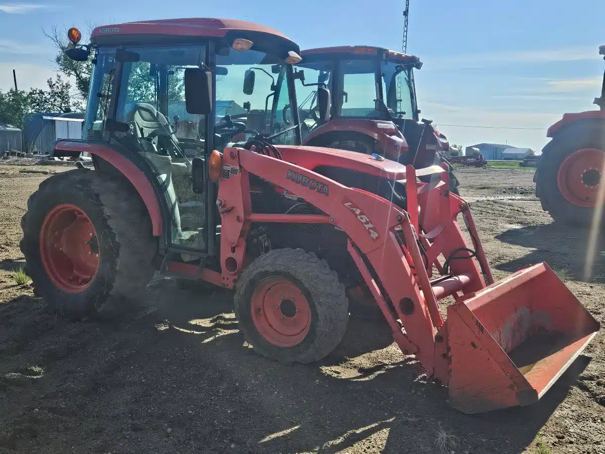 Gallery image 1 for Used 2009 Kubota L3240 Tractor