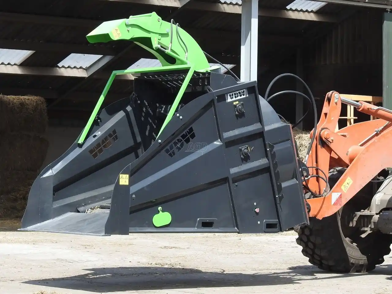 Gallery image 2 for New VDW SBH Straw Blower Bale Processor