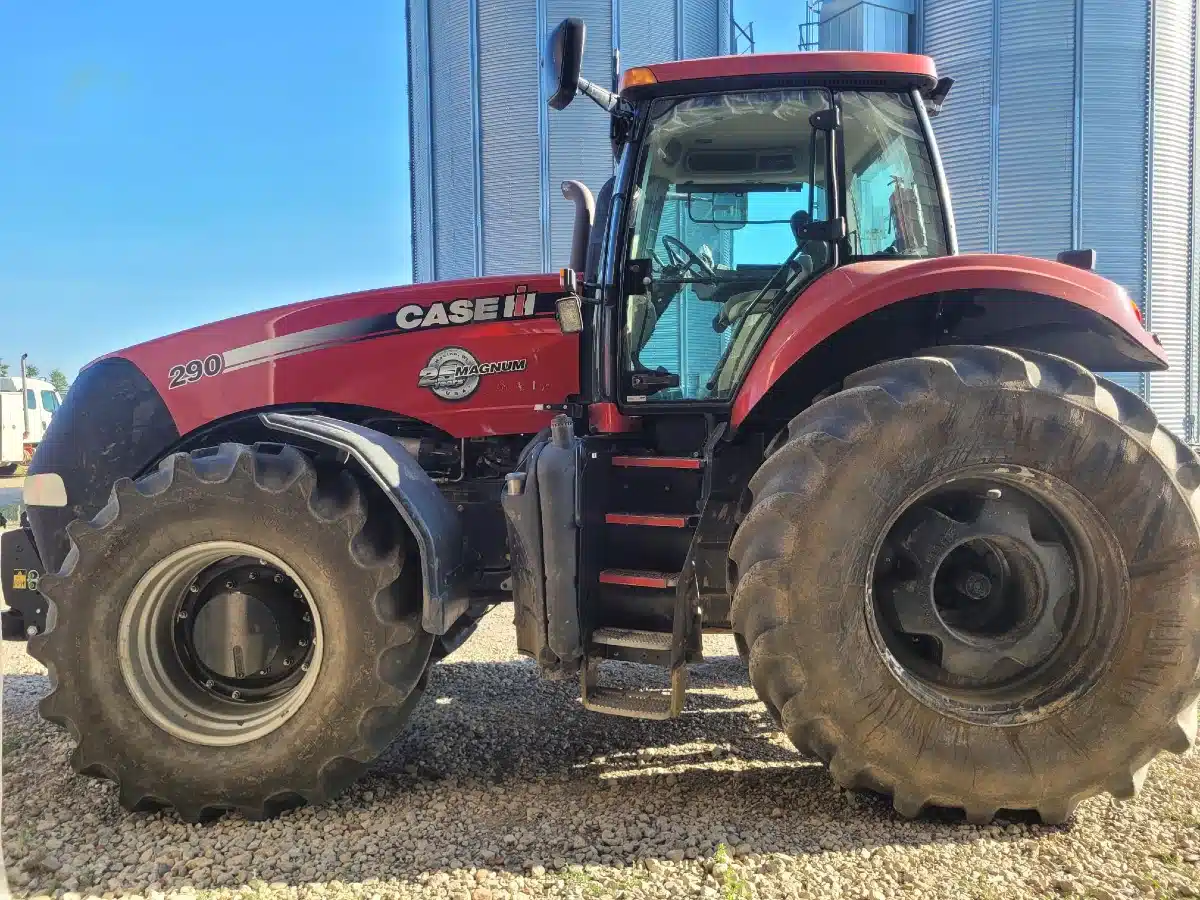 Photo de la Galerie 1 pour Case IH MAGNUM 290 Tracteur