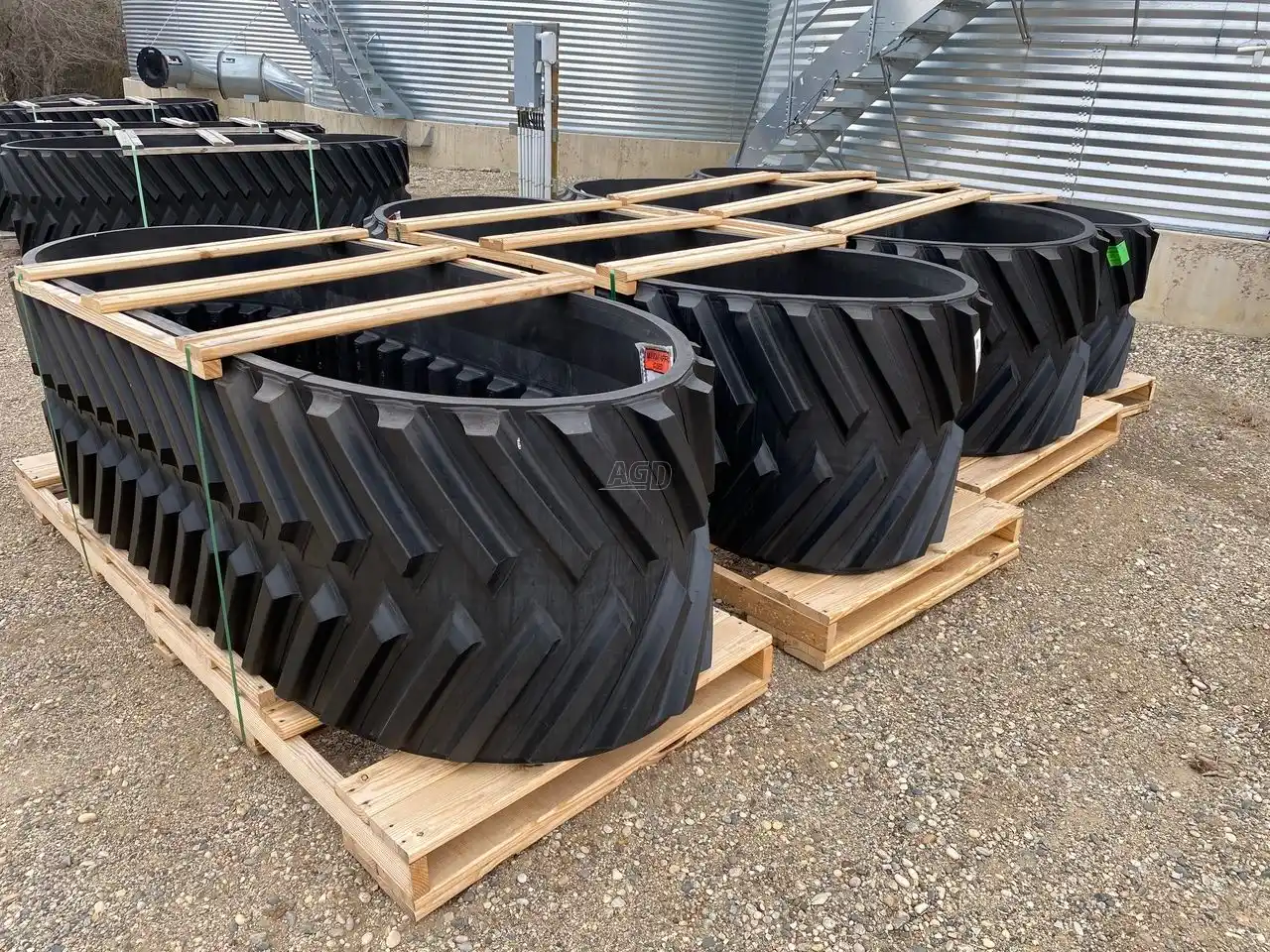 Gallery image 1 for New 2025 Camso 32 INCH Tracks