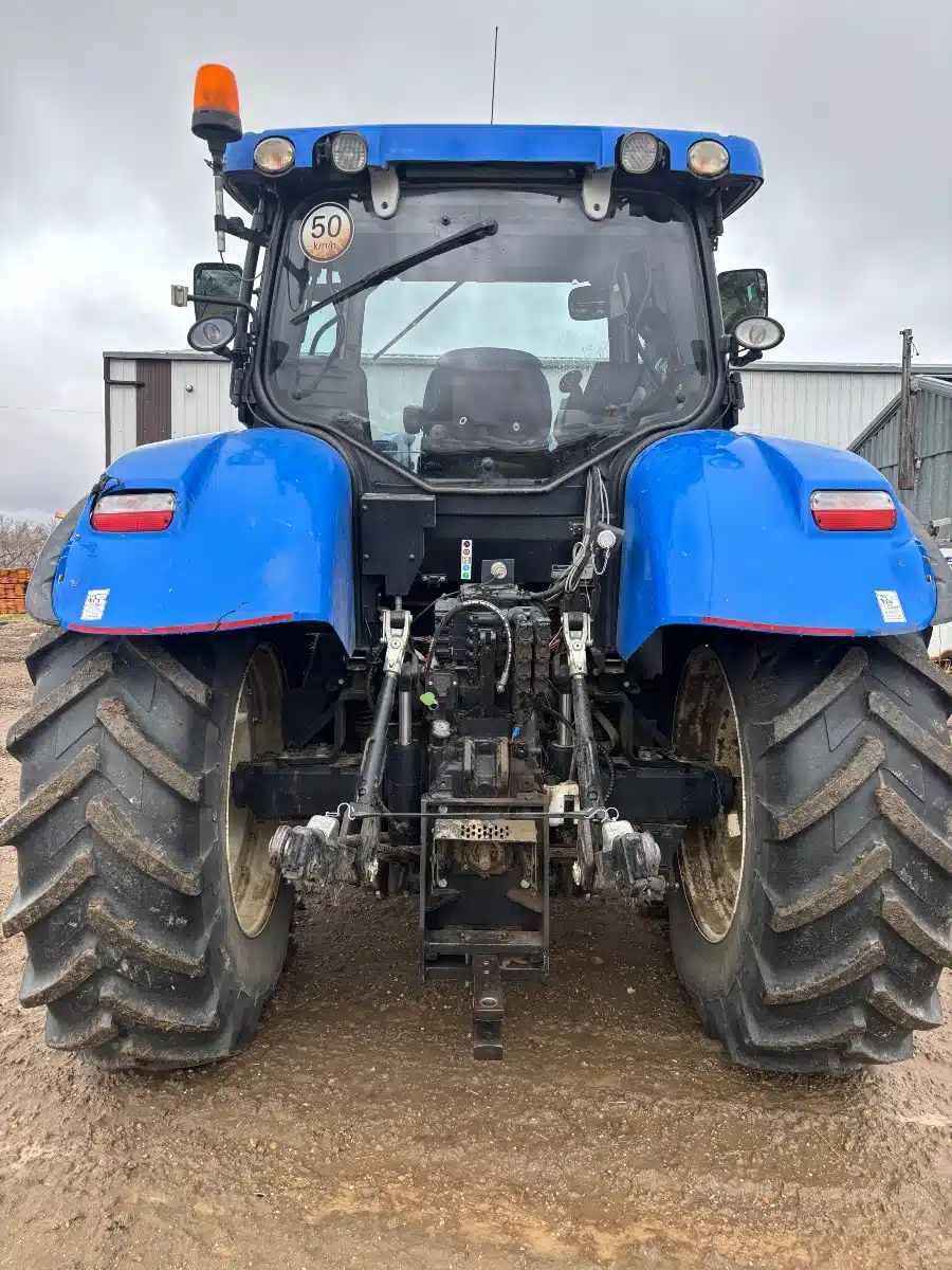 Gallery image 2 for Used 2013 New Holland T7.185 Tractor