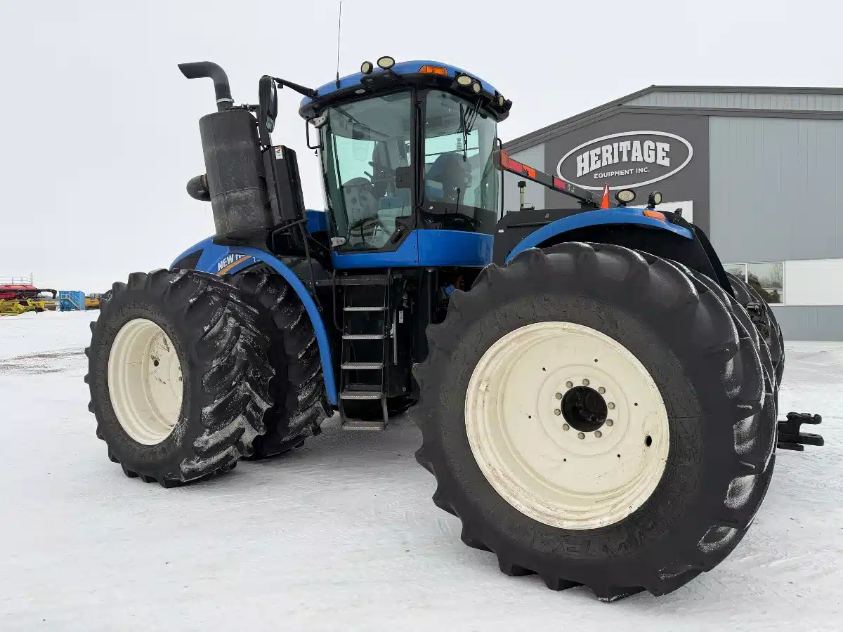 Gallery image 2 for 2016 New Holland T9.435 Tractor