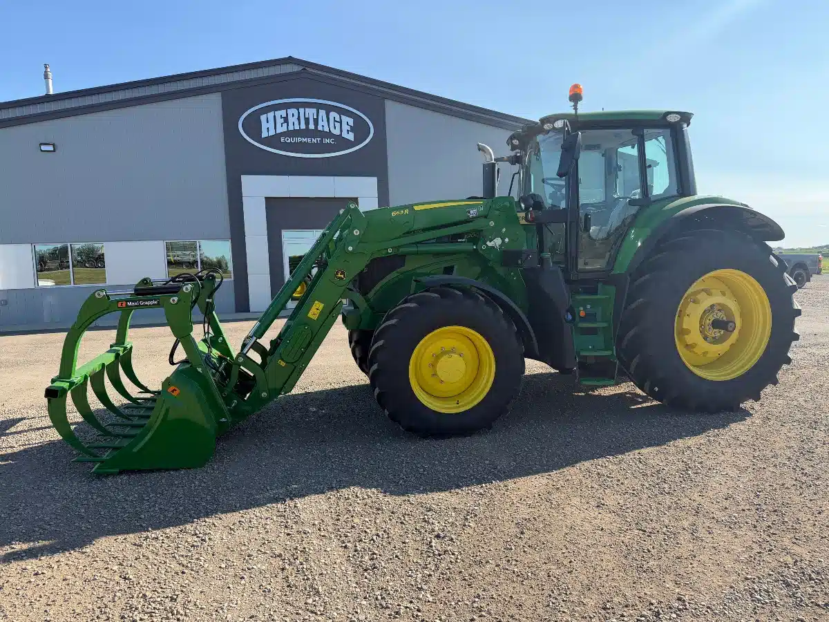 Photo de la Galerie 2 pour 2026 John Deere 6M 200 Tracteur