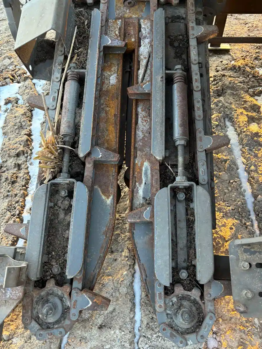 Gallery image 2 for Used 2015 Gleaner 3000 Header - Row Crop