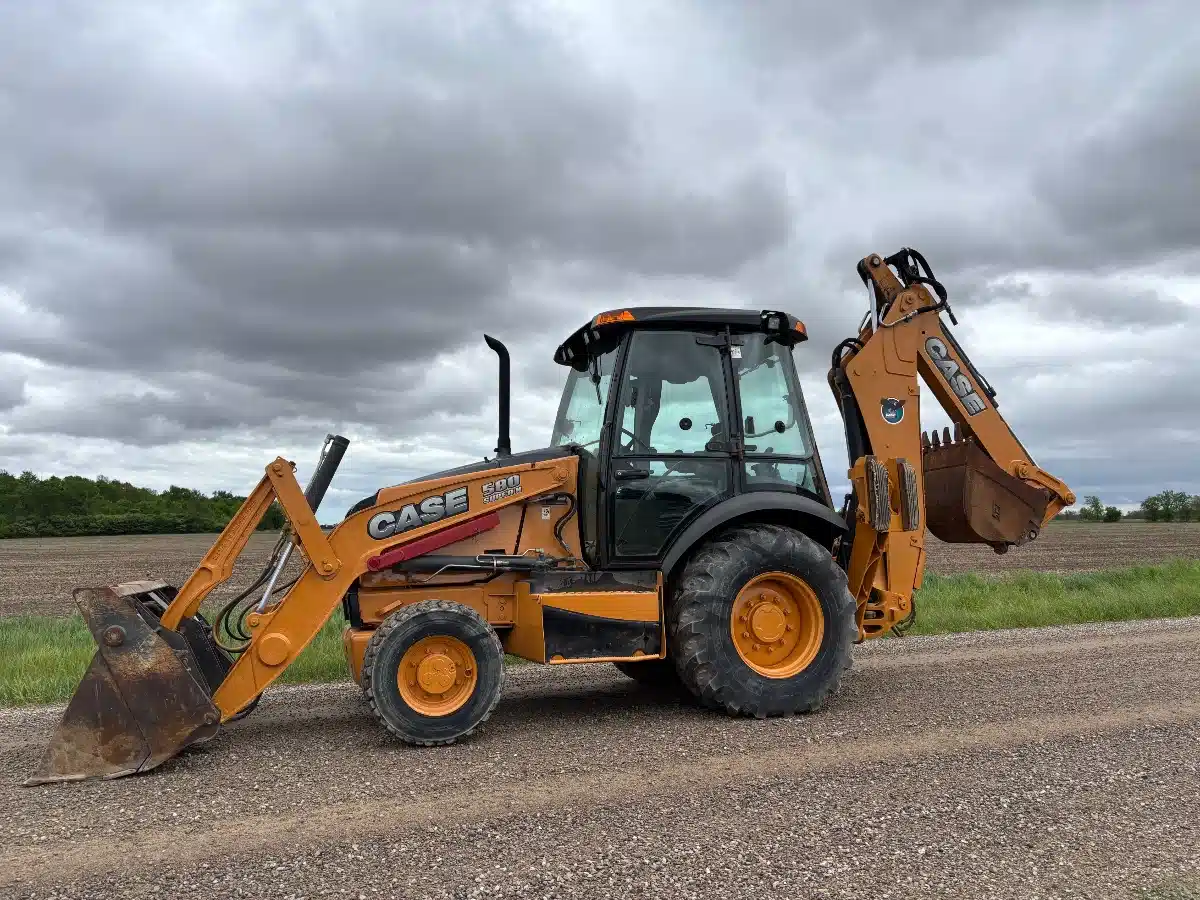 Gallery image 2 for Used 2015 Case 580SN Backhoe Loader