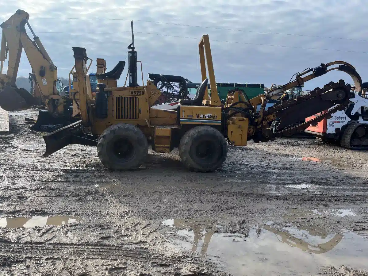Gallery image 1 for Used 2002 Vermeer V5750 Trencher