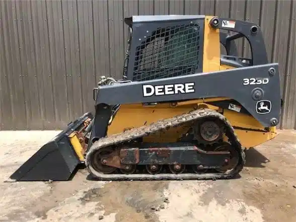 Gallery image 1 for Used 2013 John Deere 323D Track Loader