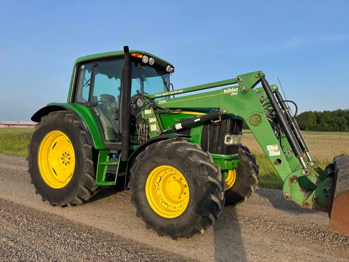 Gallery image 1 for Used 2011 John Deere 6430 PREMIUM Tractor