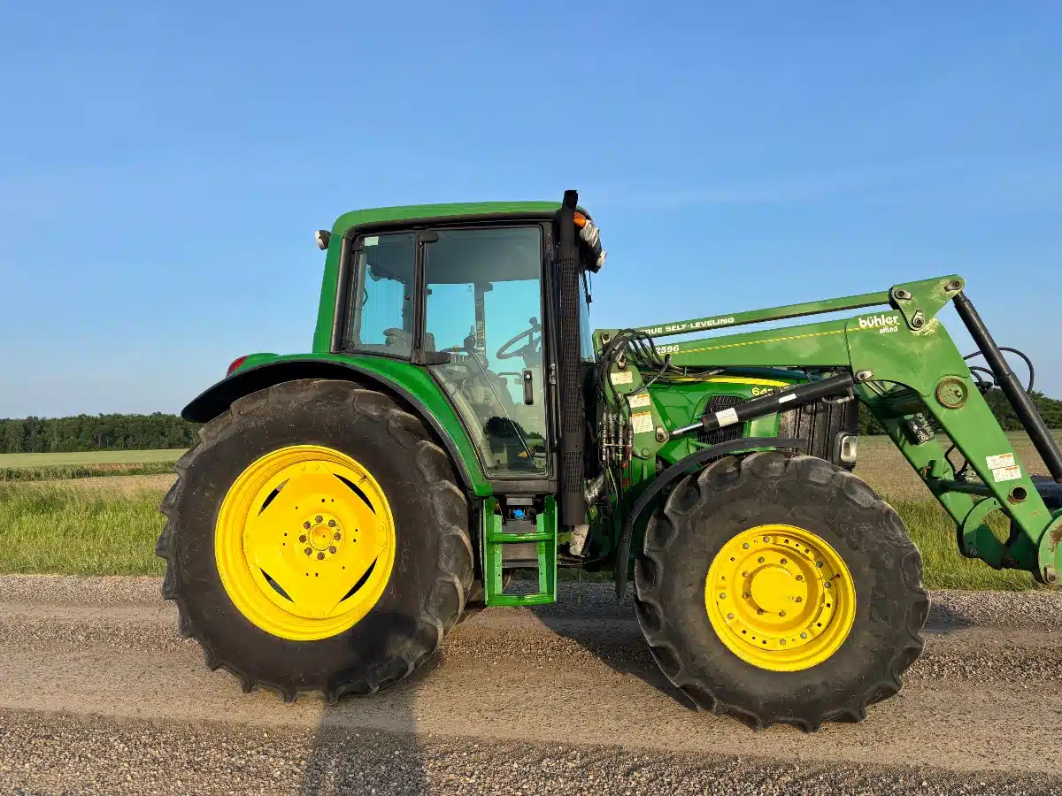 Gallery image 2 for Used 2011 John Deere 6430 PREMIUM Tractor