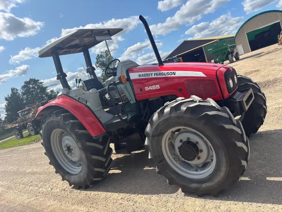 Gallery image 1 for Used 2008 Massey Ferguson 5455 Tractor