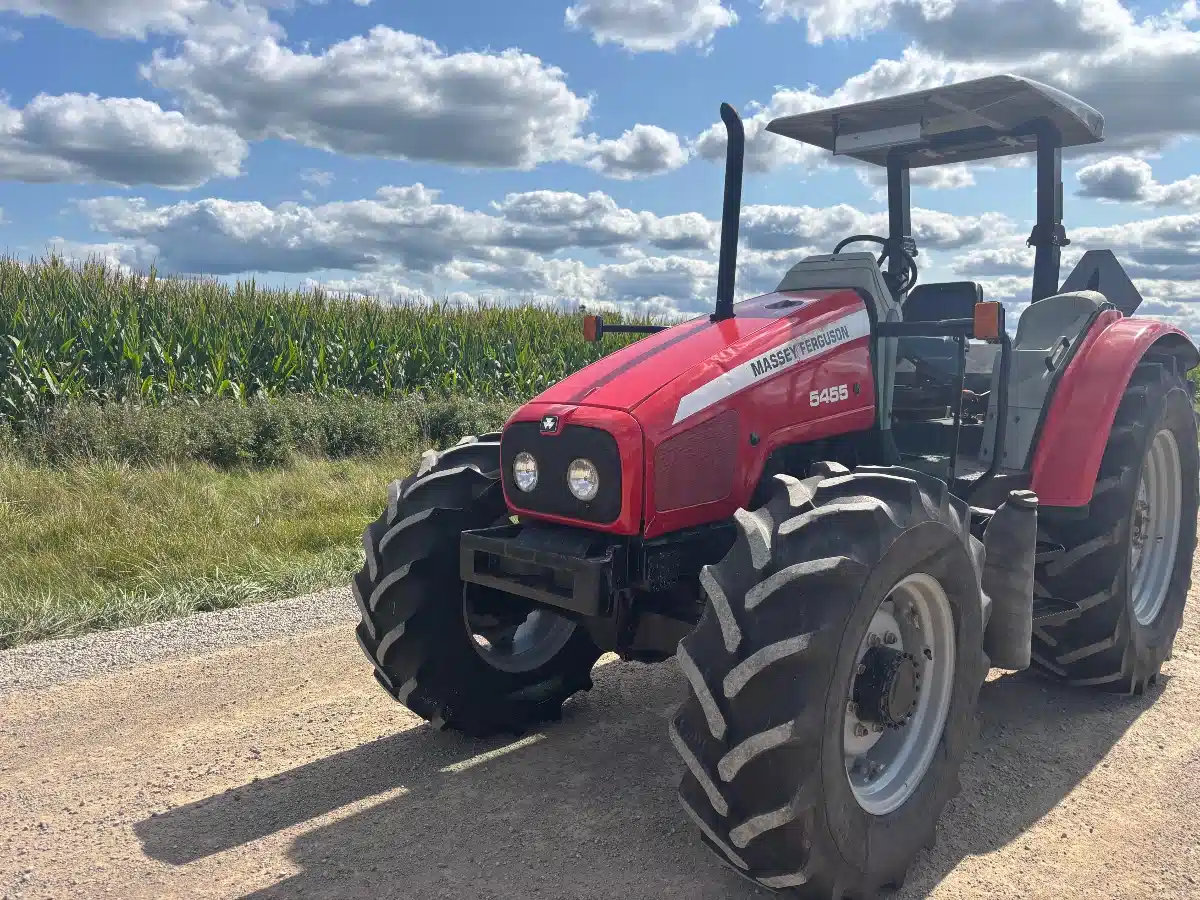 Gallery image 2 for Used 2008 Massey Ferguson 5455 Tractor