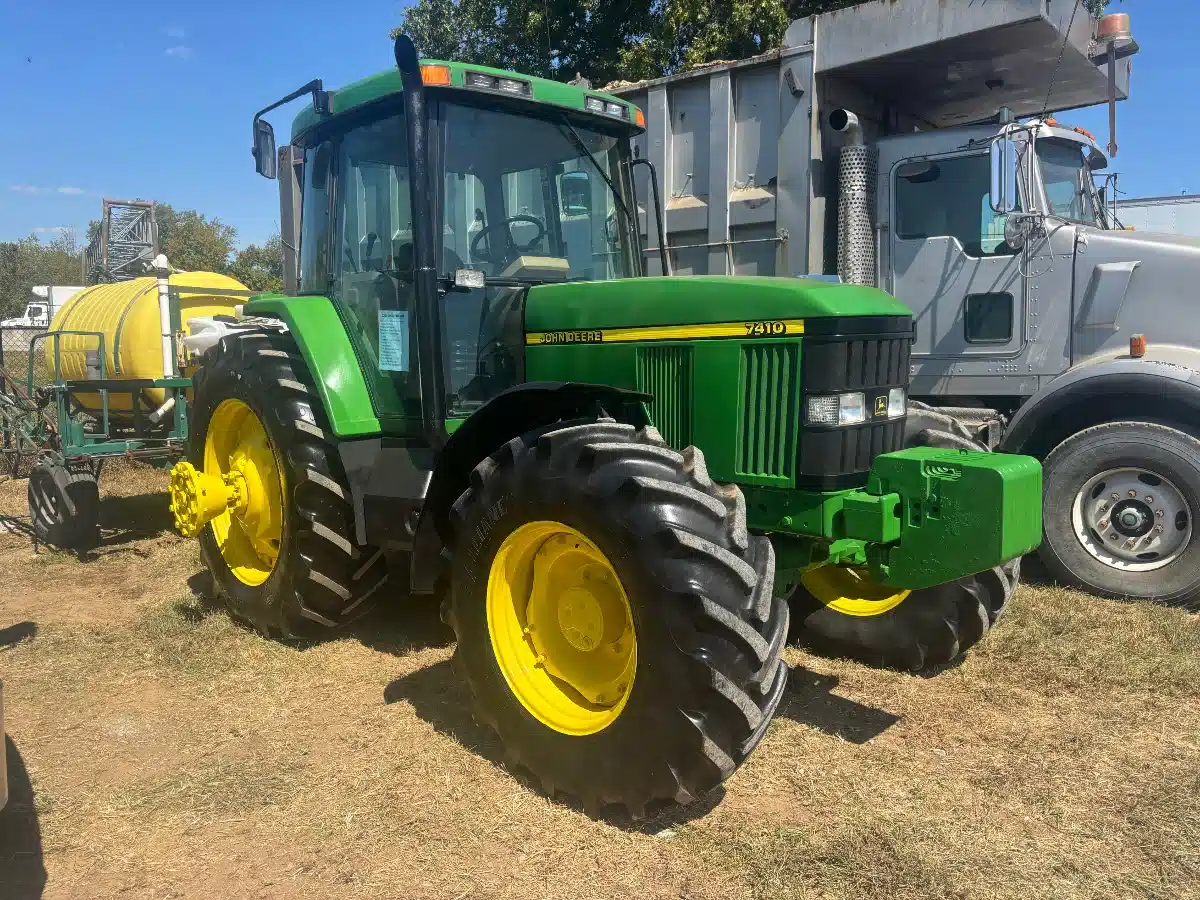 Gallery image 1 for Used 2000 John Deere 7410 Tractor