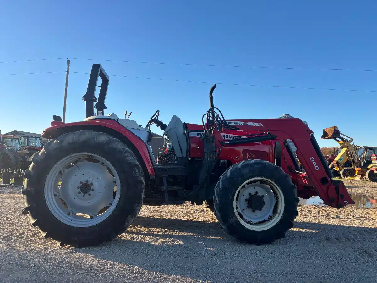 Gallery image 2 for Used 2007 Massey Ferguson 5445 Tractor