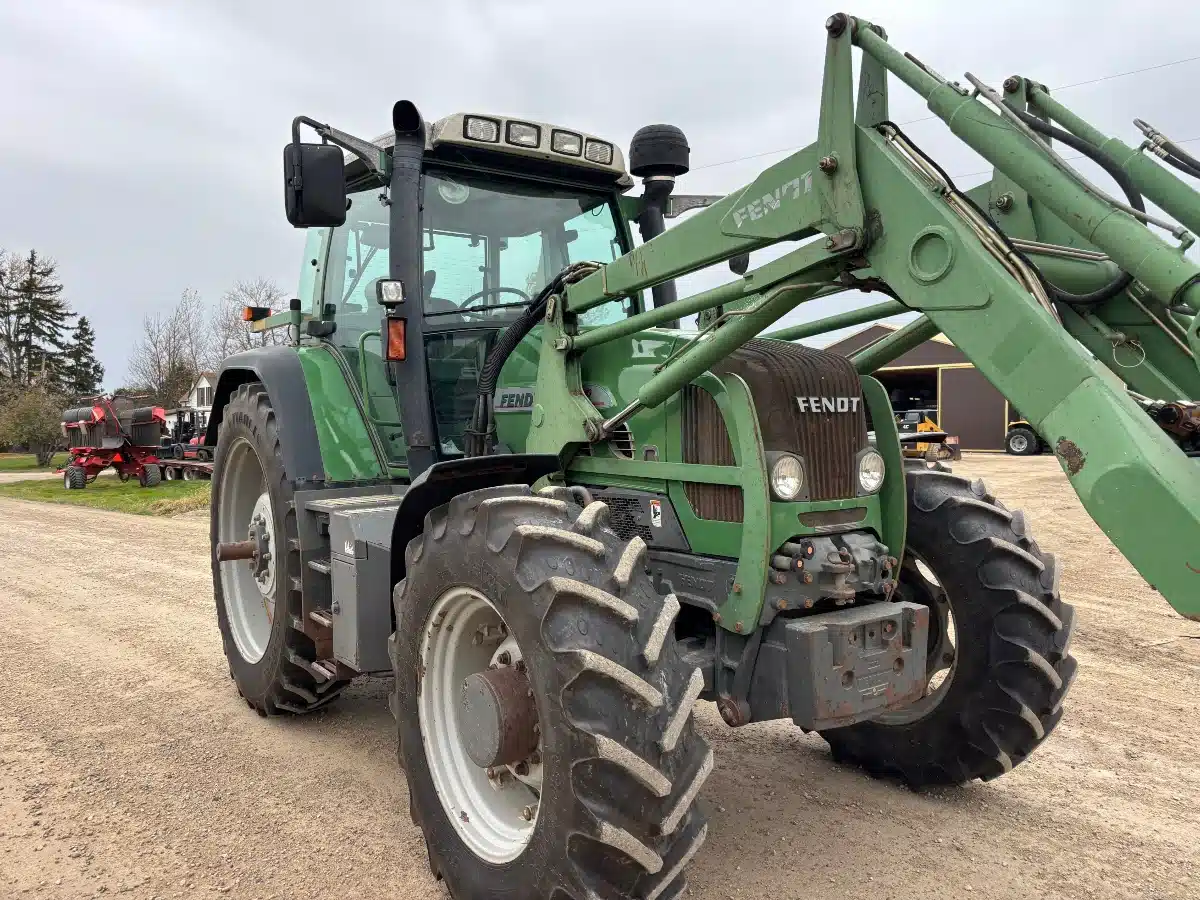 Gallery image 2 for Used 2008 Fendt 712 VARIO Tractor