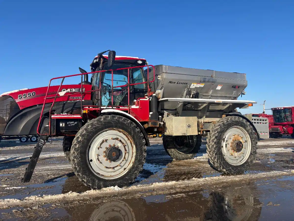 Gallery image 2 for 2019 Case IH TRIDENT 5550 Spreader - Fertilizer