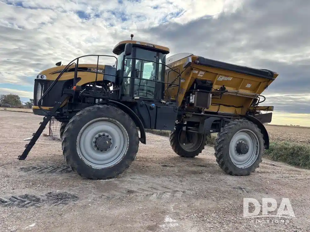 Used 2013 RoGator RG1100B Spreader - Fertilizer