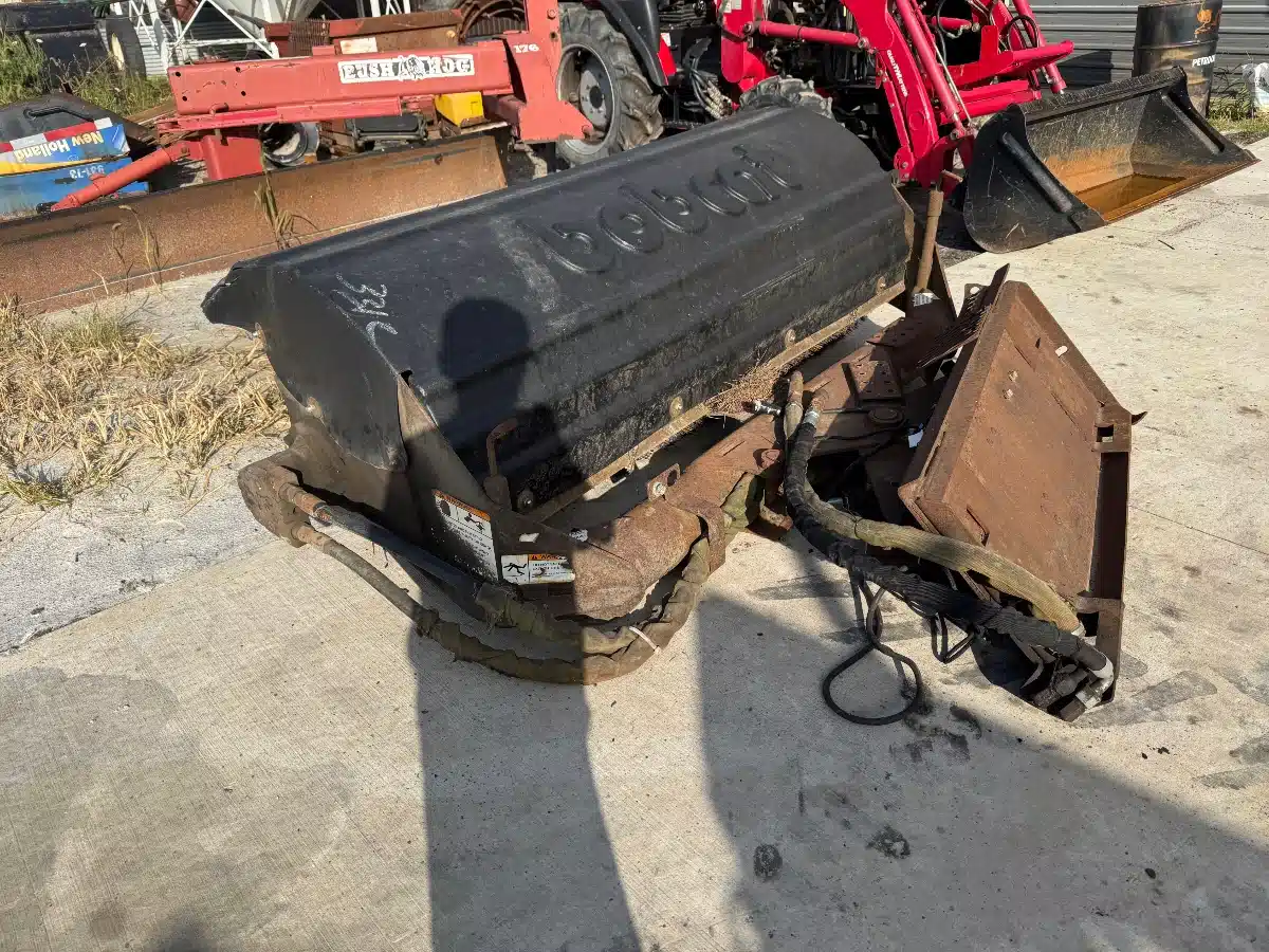 Gallery image 1 for 2015 Bobcat Sweeper
