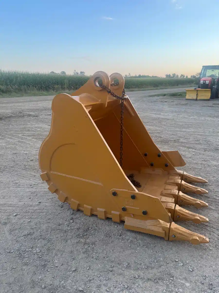Gallery image 2 for 2025 Caterpillar 320 Bucket