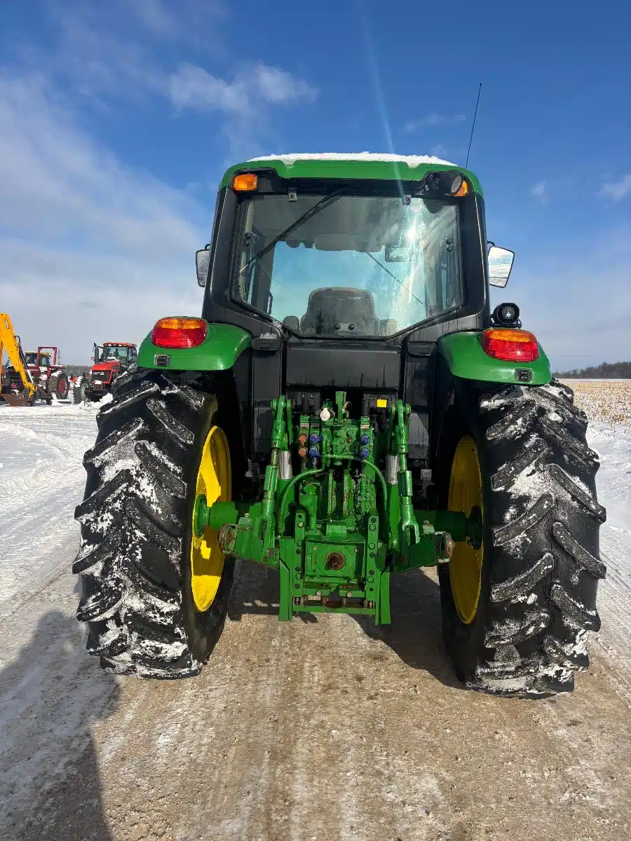 Used 2015 John Deere 6125M Tractor