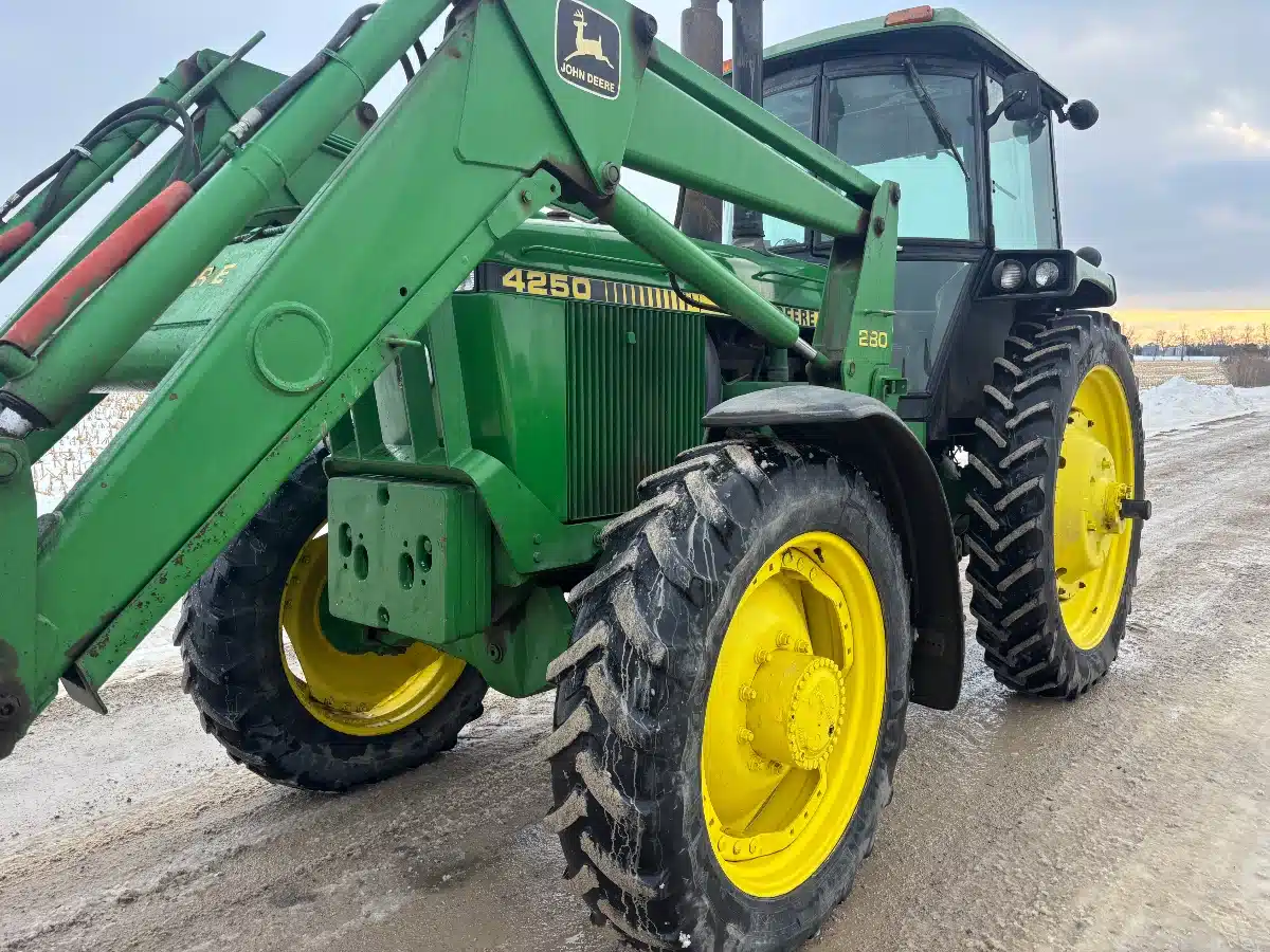 Gallery image 2 for 1987 John Deere 4250 Tractor