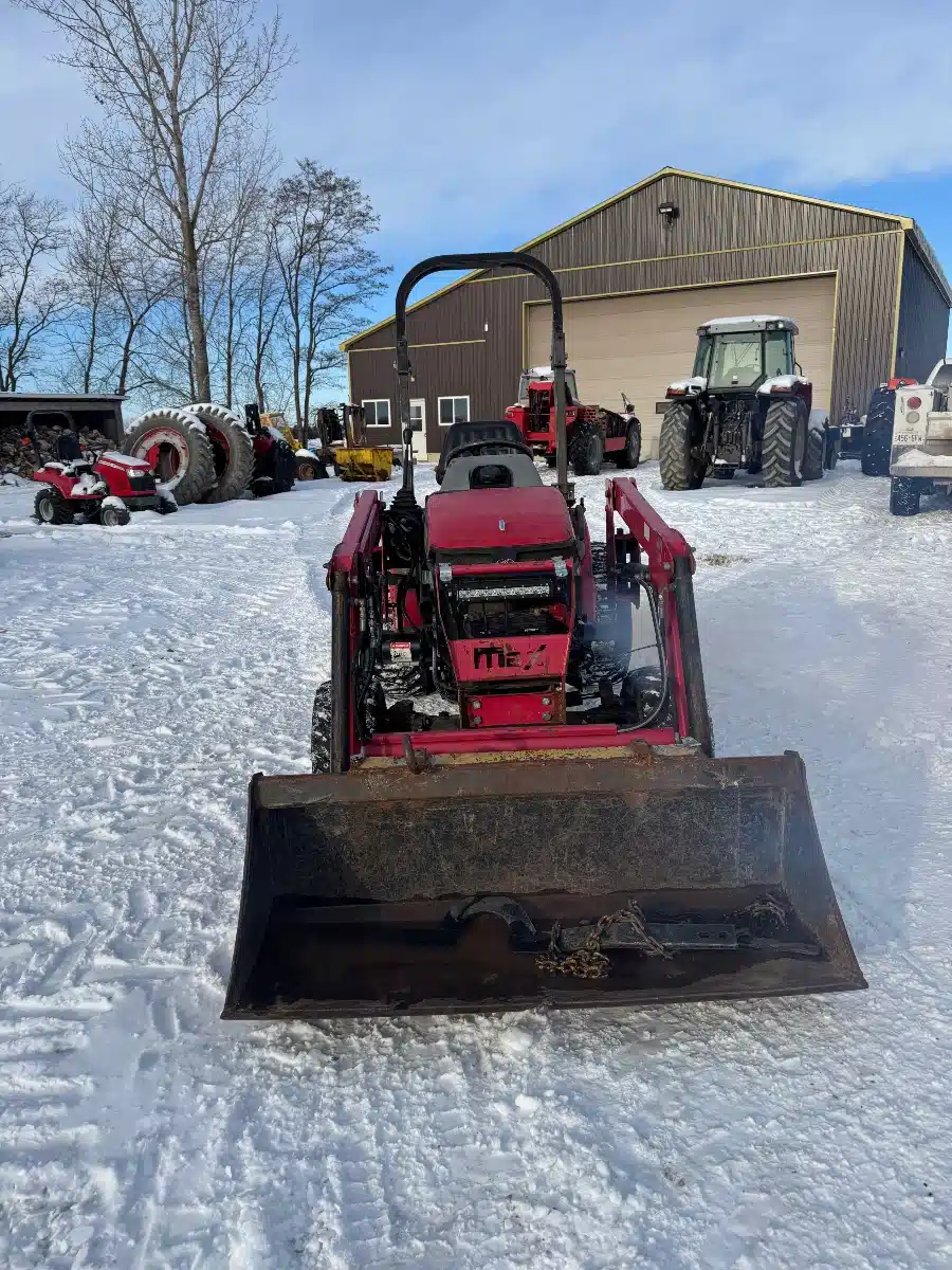 Gallery image 2 for 2014 Mahindra MAX 24 HST Tractor