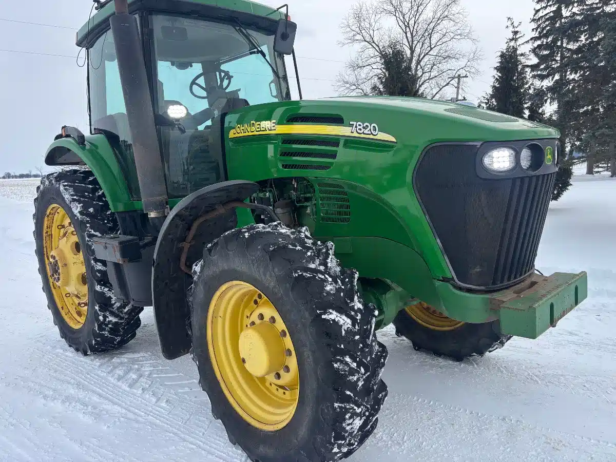 Gallery image 2 for 2004 John Deere 7820 Tractor
