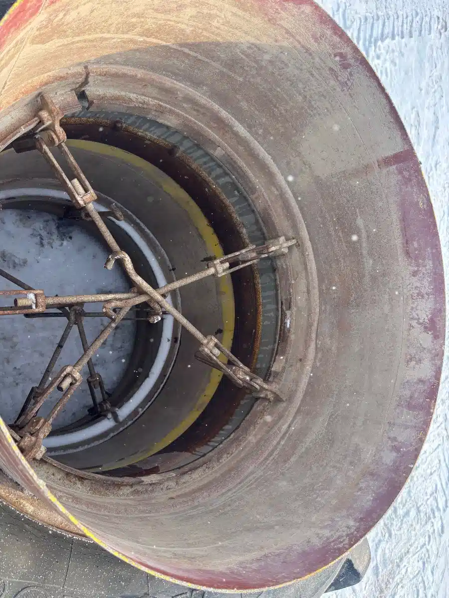 Gallery image 2 for 2005 Michelin 650/65R38 Duals