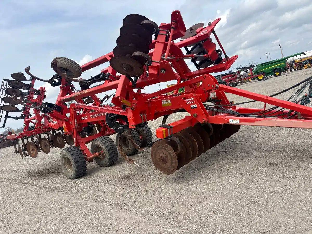 2018 Kuhn Krause DOMINATOR 4856 Disc Ripper