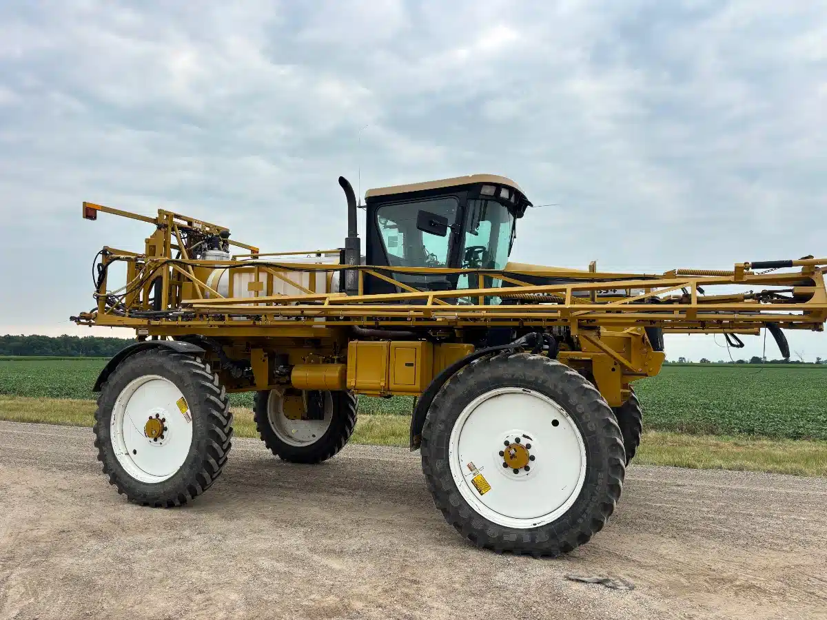 Gallery image 2 for 2000 RoGator 854 Sprayer - Self Propelled
