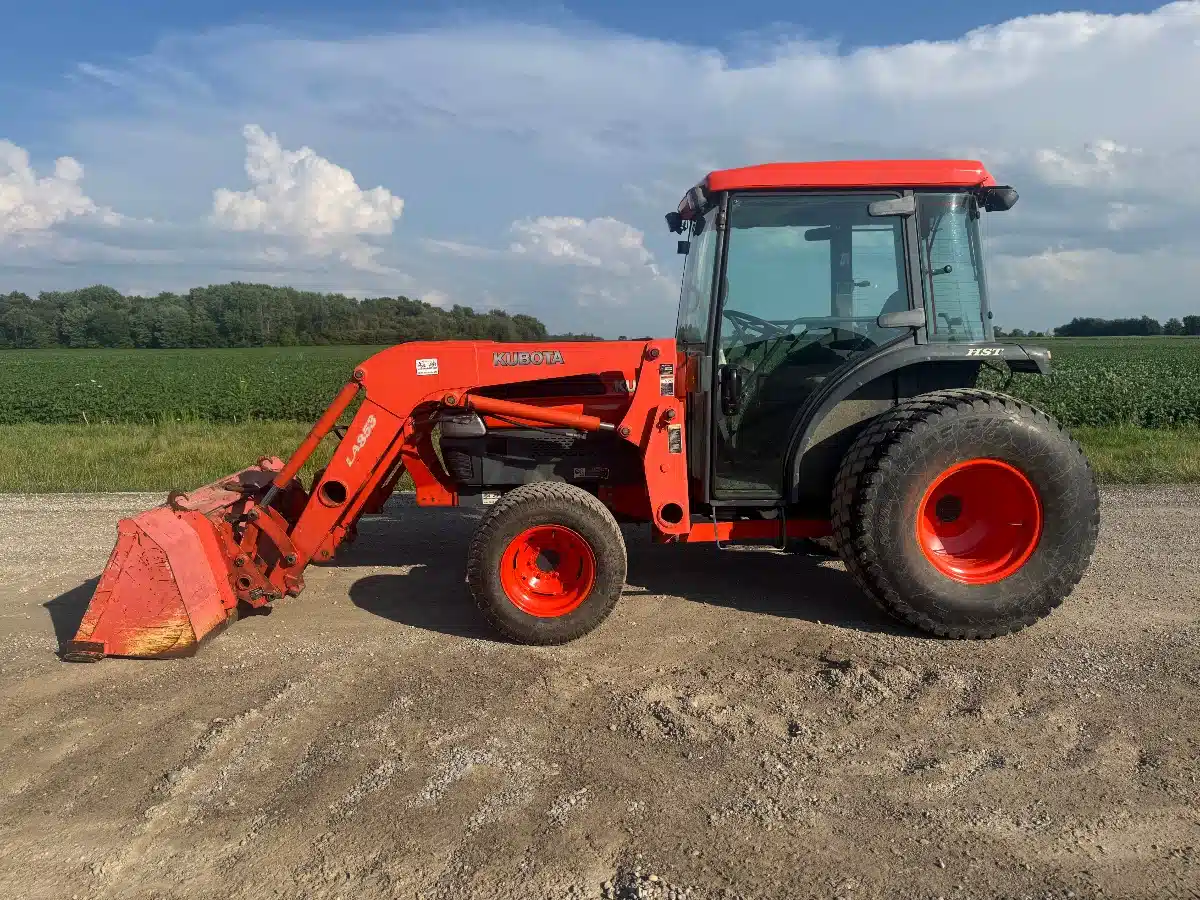Gallery image 1 for 2007 Kubota L3430HST Tractor