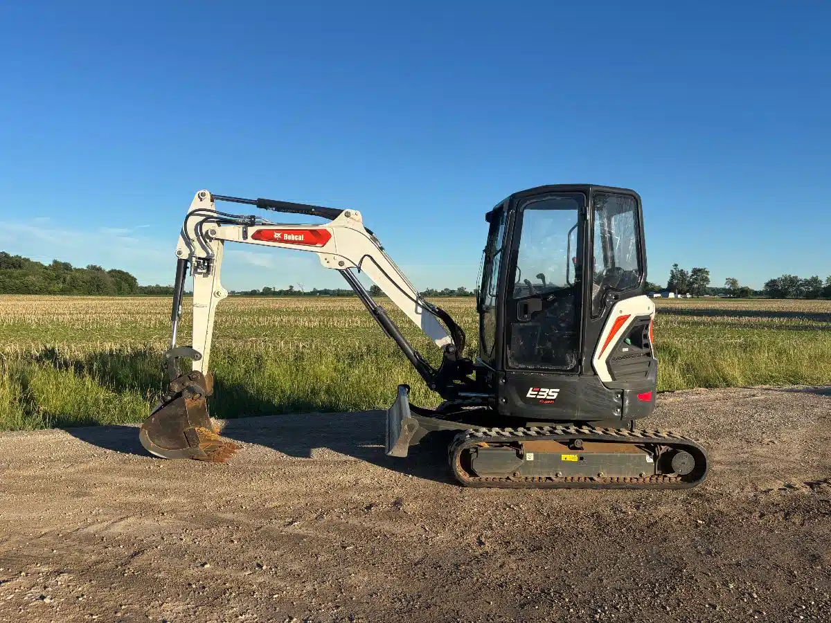 Photo de la Galerie 1 pour 2023 Bobcat E35 Excavatrice