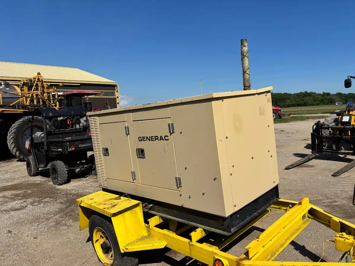 Photo de la Galerie 2 pour 2006 Generac 15KW Génératrice