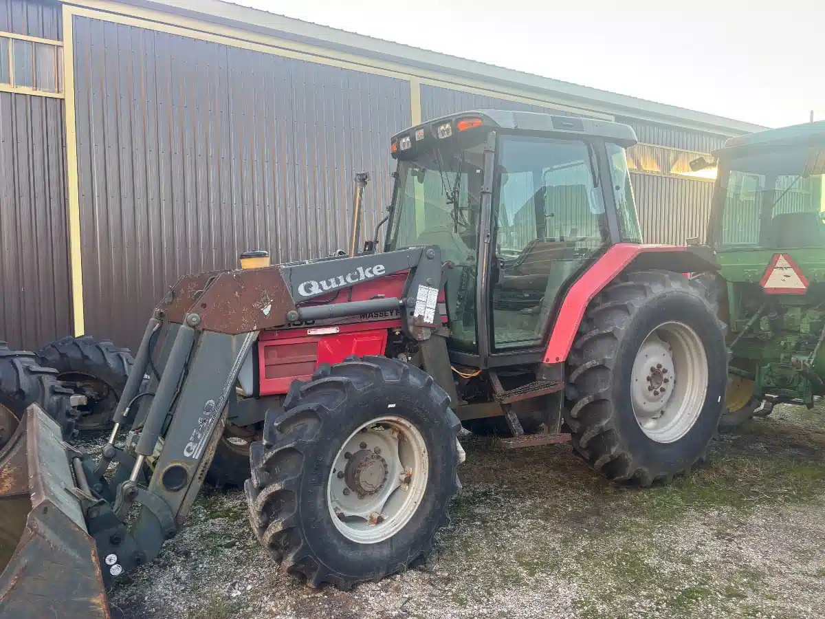 Photo de la Galerie 1 pour 1997 Massey Ferguson 6150 Tracteur
