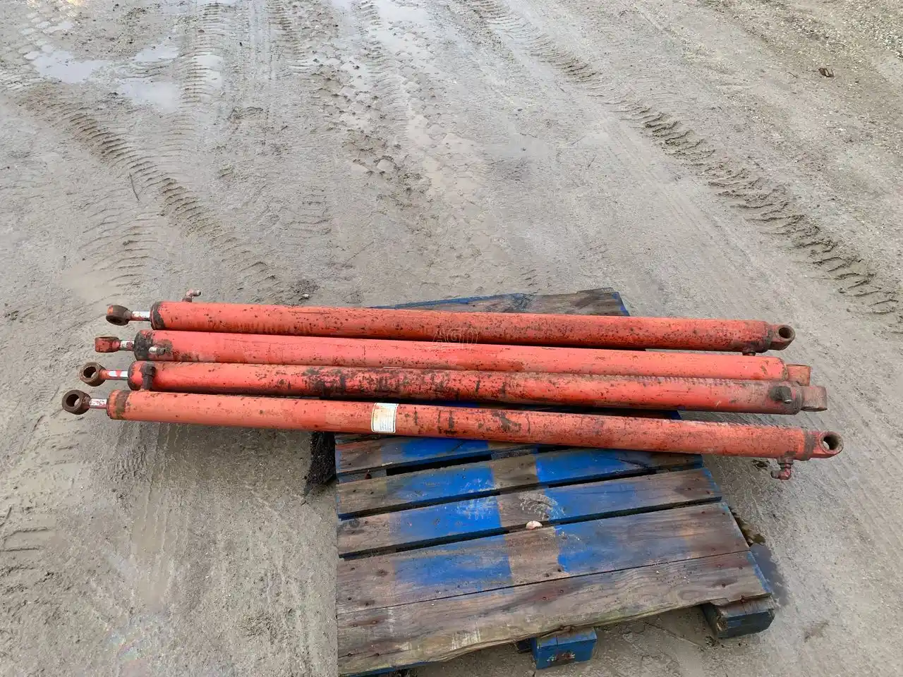 Gallery image 1 for Used 78" Cylinders Parts New-Used