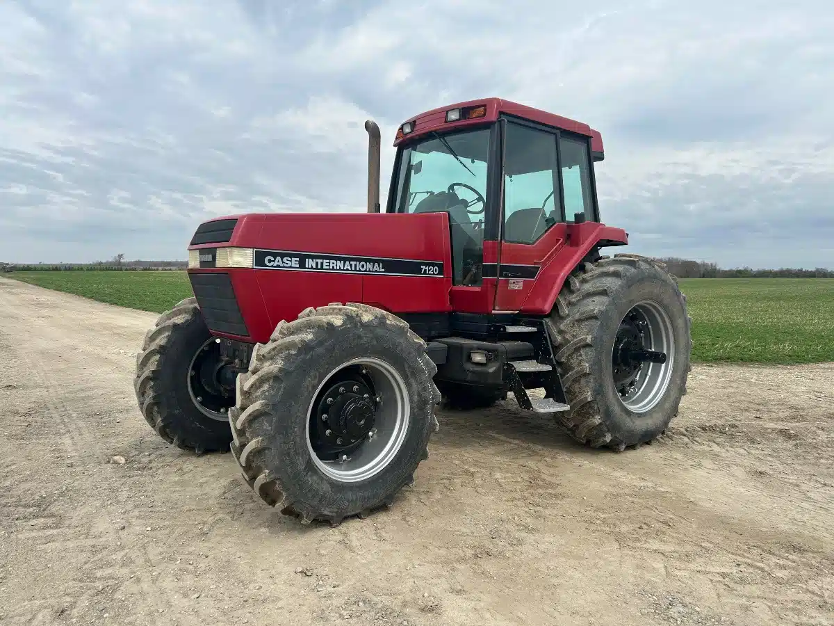 Gallery image 1 for Used Case IH 7120 Tractor