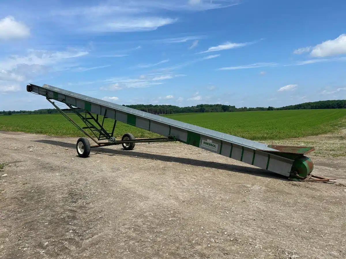 Gallery image 1 for Used Ebersol 40' Bale Elevator