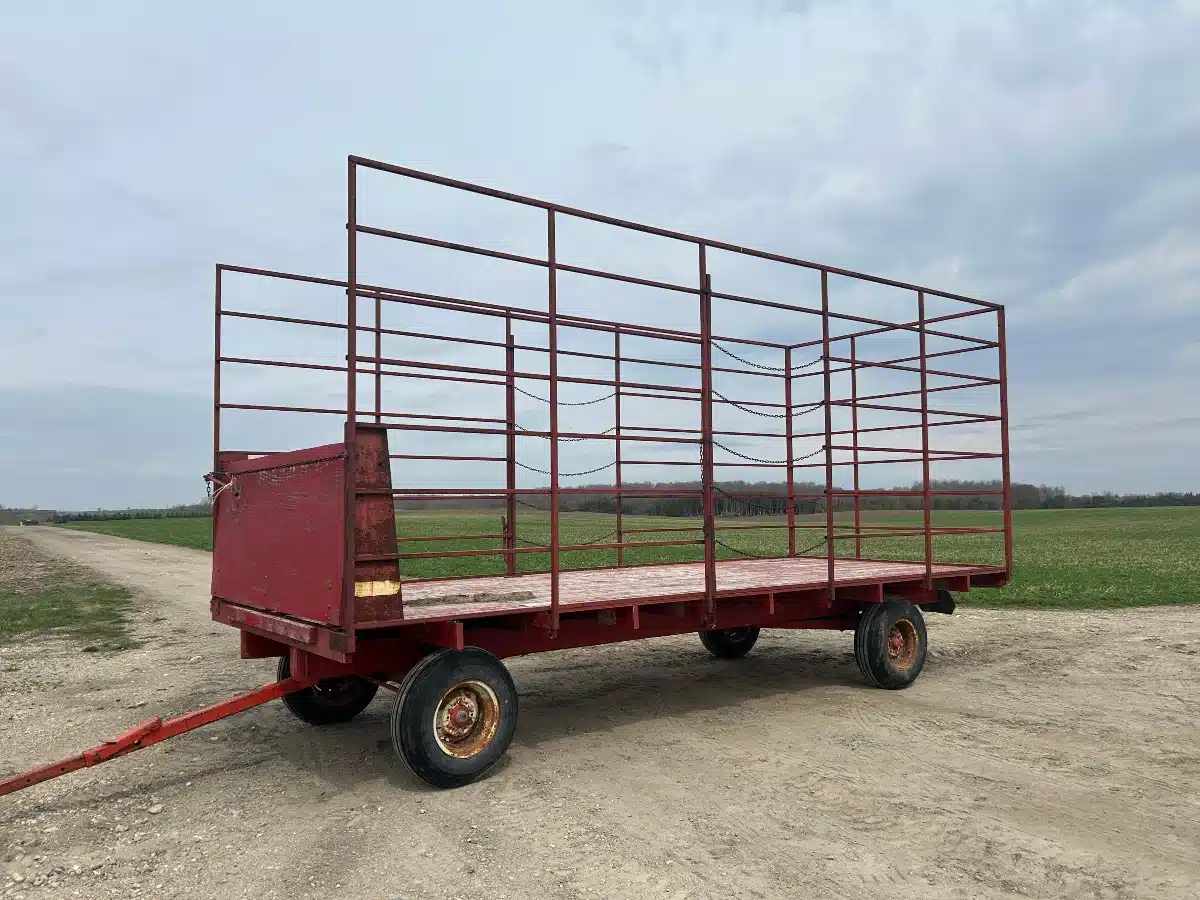 Gallery image 1 for Used 8X20 Bale Throw Rack