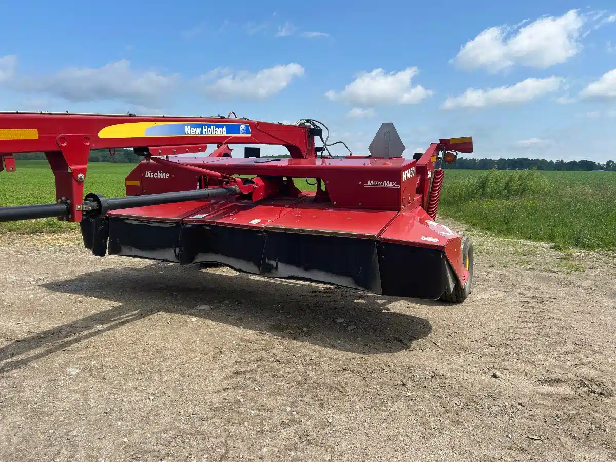 Gallery image 2 for New Holland H7450 Disc Mower Conditioner
