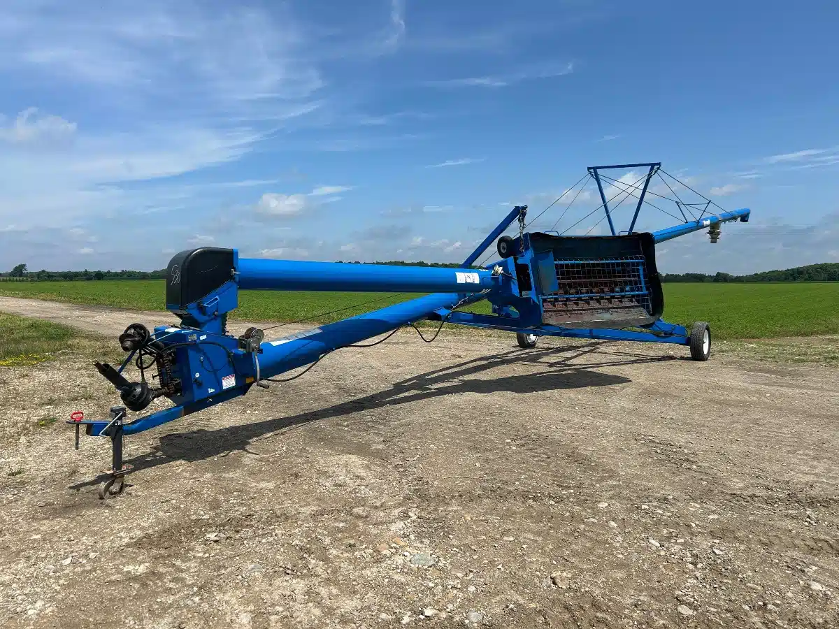 Gallery image 2 for Used Brandt 1070 Grain Auger