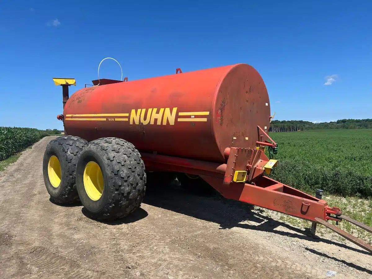 Gallery image 1 for Used Nuhn 3600 Manure Spreader Liquid